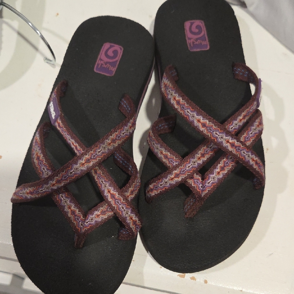Women's Teva Mush Multicolor Flip Flops